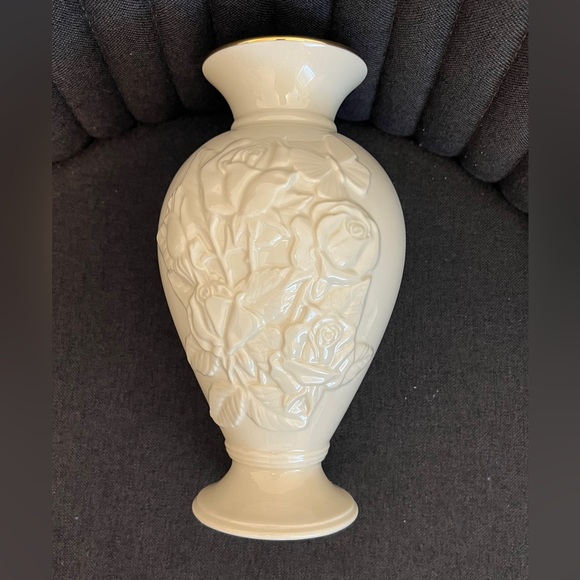 NWT Classic Lenox Rose Medley Vase Paperwork and Original Box Included - Picture 1 of 10